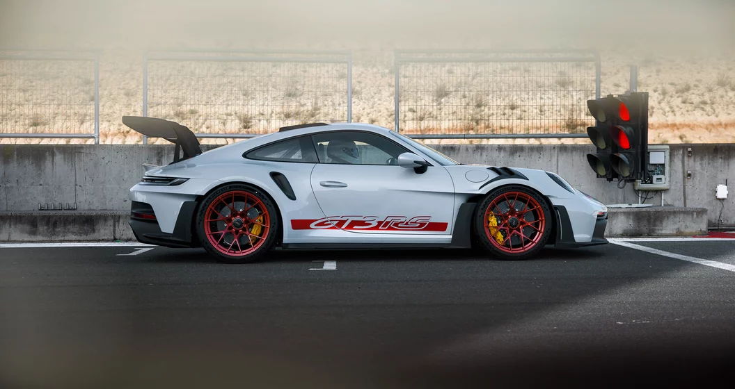 Porsche 911 GT3 RS : la plus radicale - Challenges